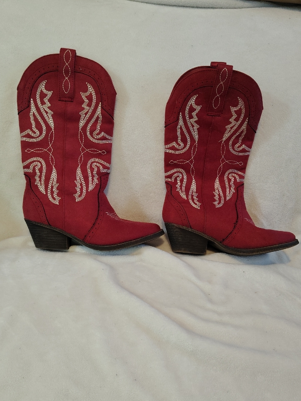 Red Western Embroidered Cowgirl Boots for Women
